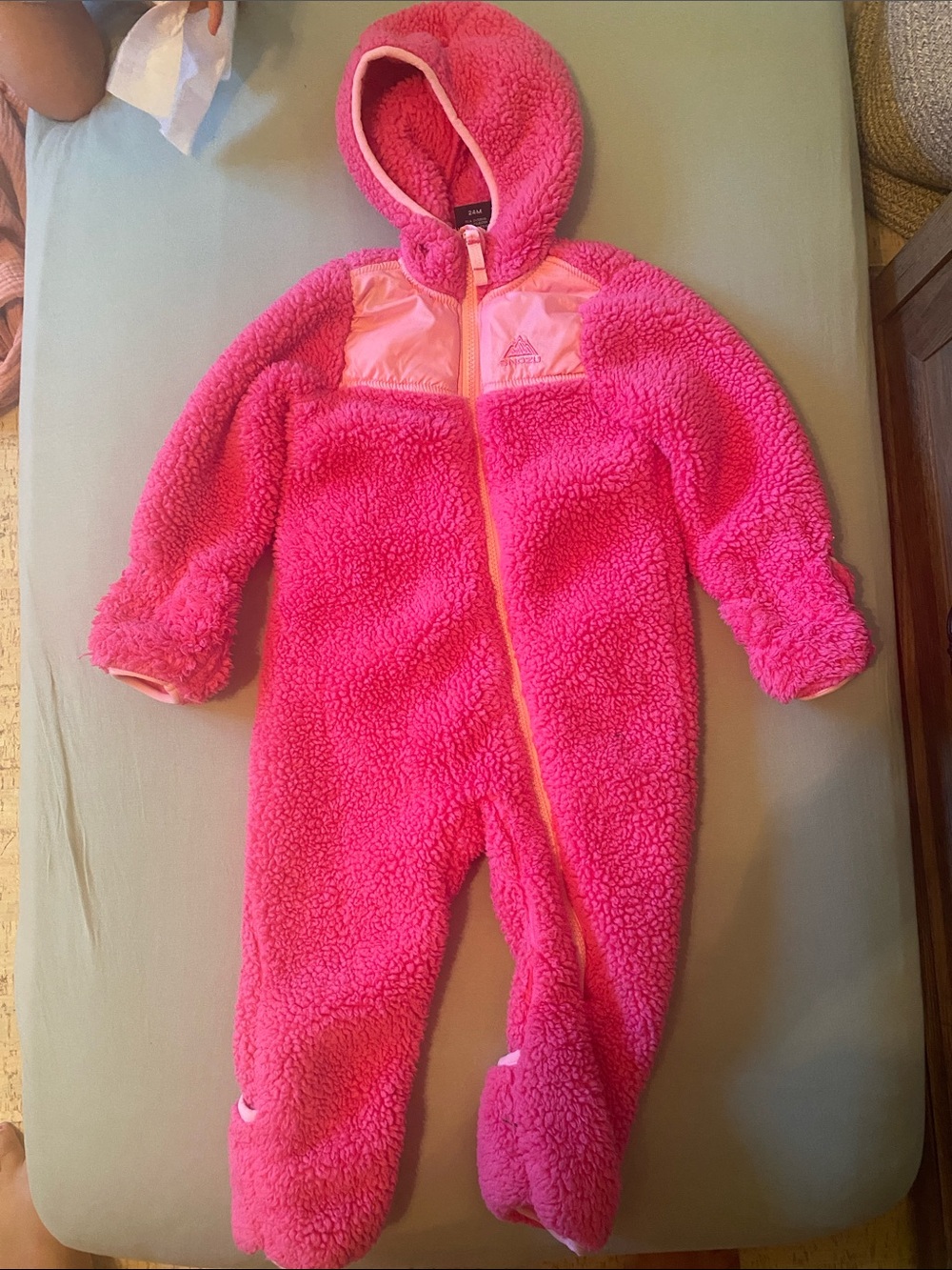 Snozu suit